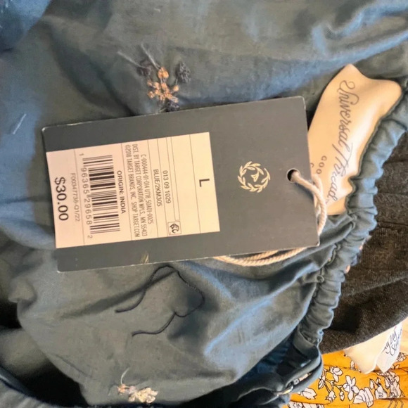 ~Universal Thread~ Dress - Large - Picture 8 of 9